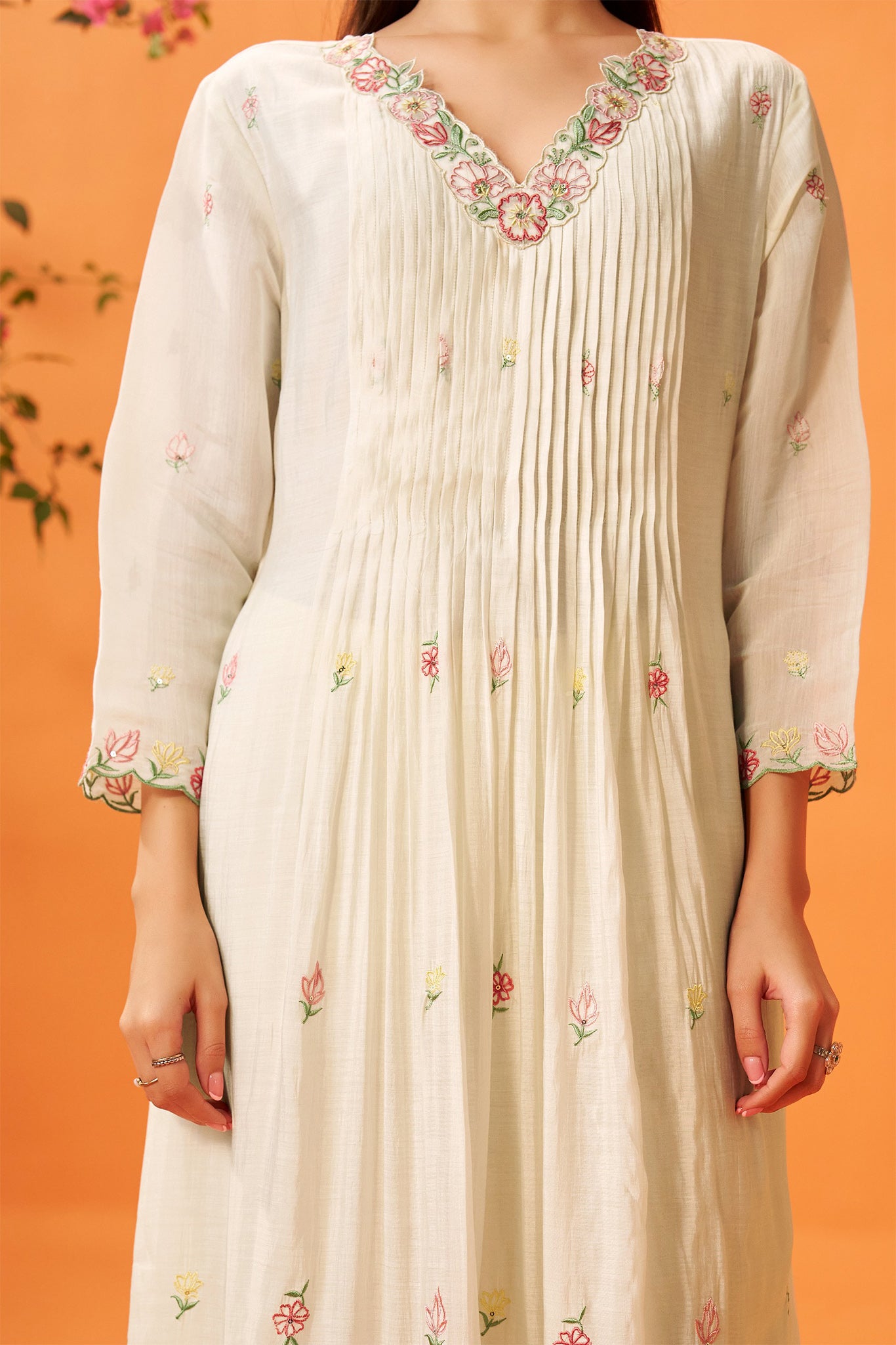 Bahaar Embroidered Kurta Set