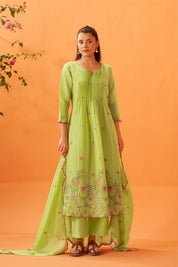 Nazakat Embroidered Kurta Set
