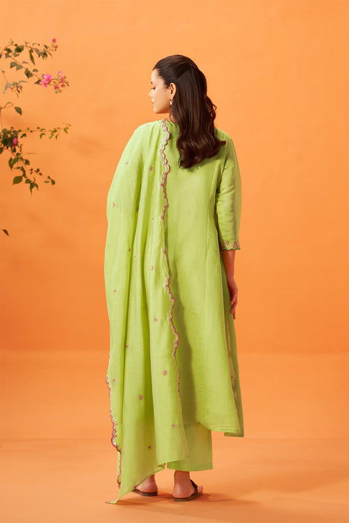 Nazakat Embroidered Kurta Set