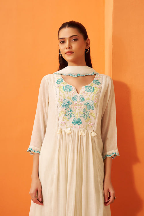 Mahak Embroidered Kurta Set