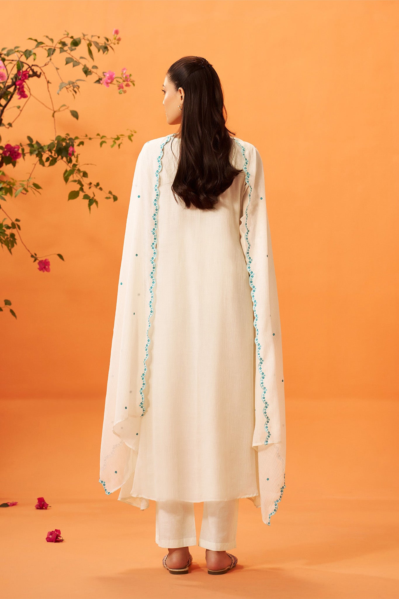 Mahak Embroidered Kurta Set