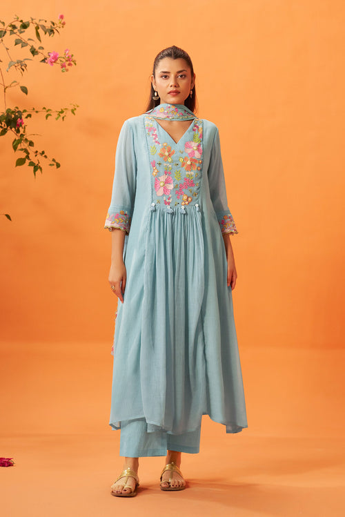Noor Embroidered Kurta Set