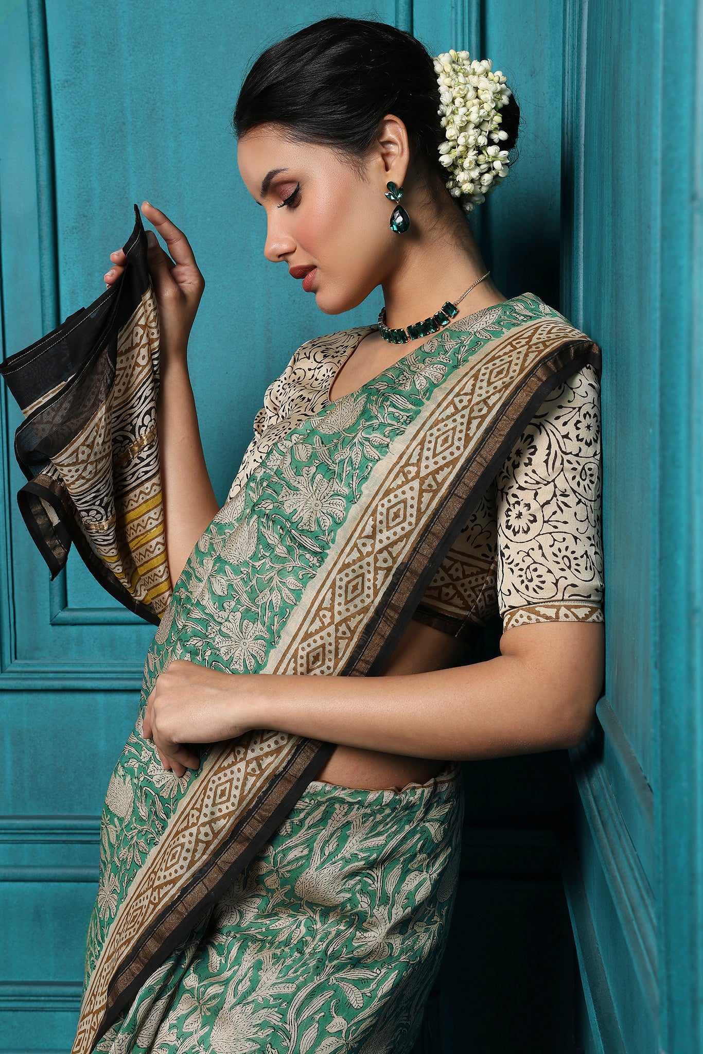 Sarees House of Ayuda