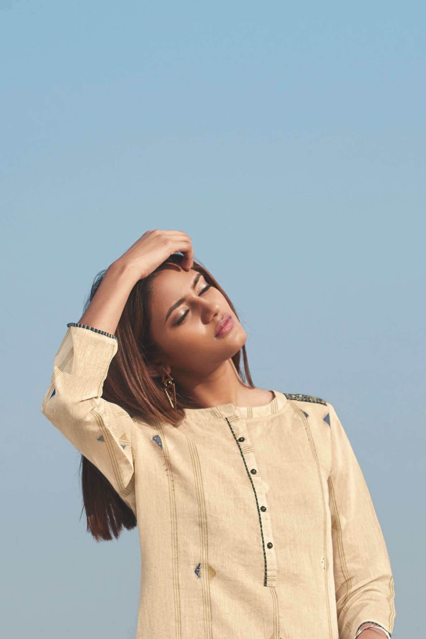 Naayla - Ayuda
