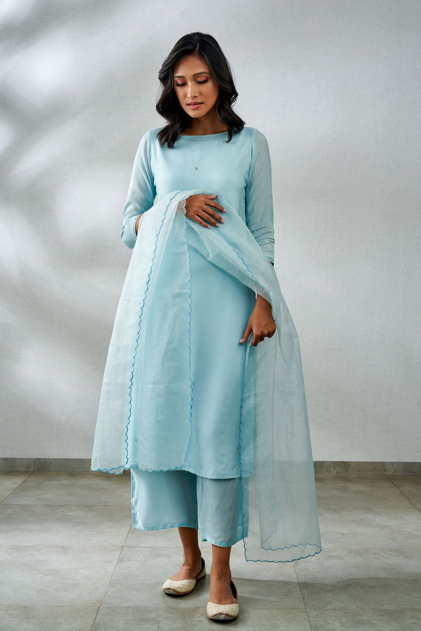 Nadira - Ayuda