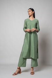 Spanish Green Hand Embroidered-Silk Kurta Set - House of Ayuda